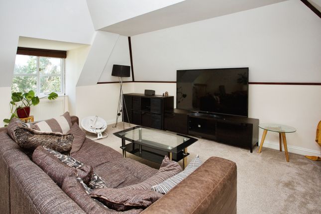Flat for sale in Winchester Road, Chandler's Ford, Eastleigh, Hampshire