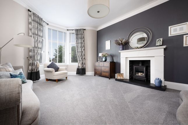 10 Manor Crescent, Gourock photo 3