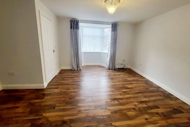 18 Millers Hill, Houghton le Spring photo 2