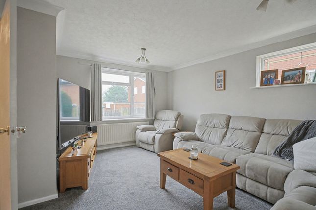 Stacey Close, 11, Poole photo 2