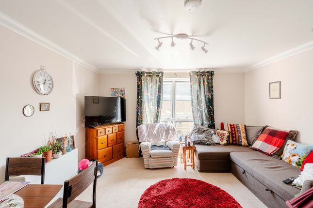 52 Waverley Court, Portishead photo 4