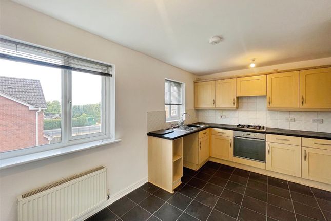 37, Dewberry Gardens, Mansfield photo 2