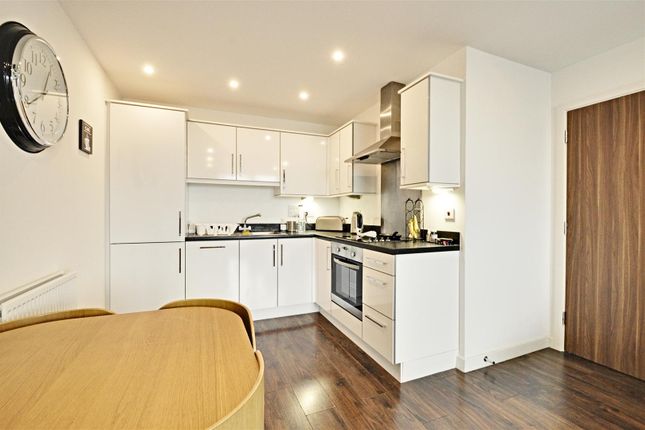 1 Bed Flat For Sale In Burgoyne House Great West Quarter