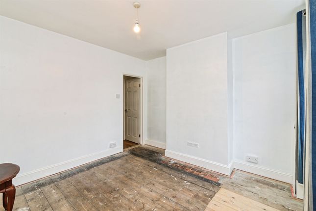 14, Arnold Street, Lowestoft photo 4