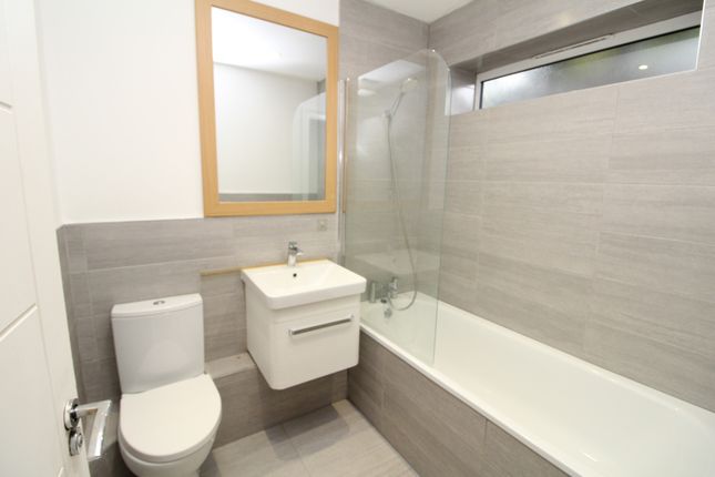 Flat 1, 157 C Perrett Court,, Broadway, Bexleyheath photo 5
