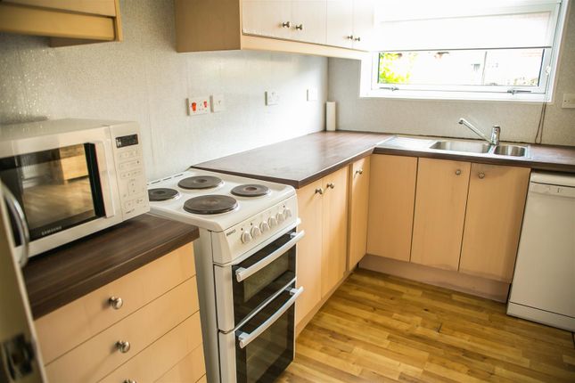 112, Metchley Drive, Birmingham photo 4