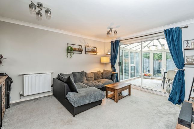 20, Home Field Drive, Southampton photo 3