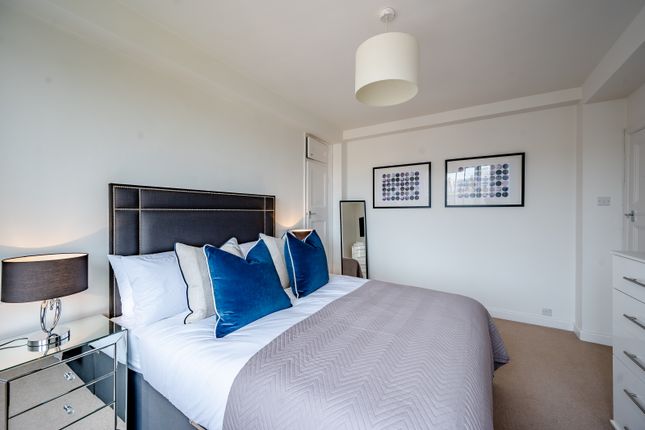 Flat 67, 39 Hill Street, Mayfair photo 4