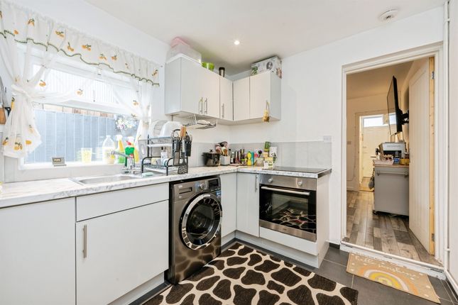 21, Sandhurst Place, Bedford photo 3