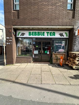 Retail premises to let in Commercial Road, Swindon