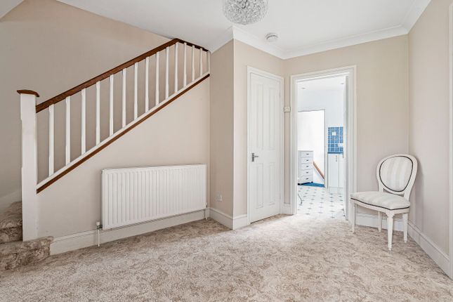 5,Manston Court, Rock End Avenue, Torquay photo 4