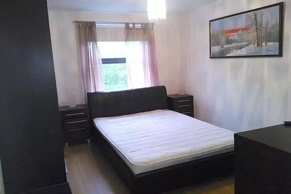 Flat to rent in Berber Parade, Woolwich