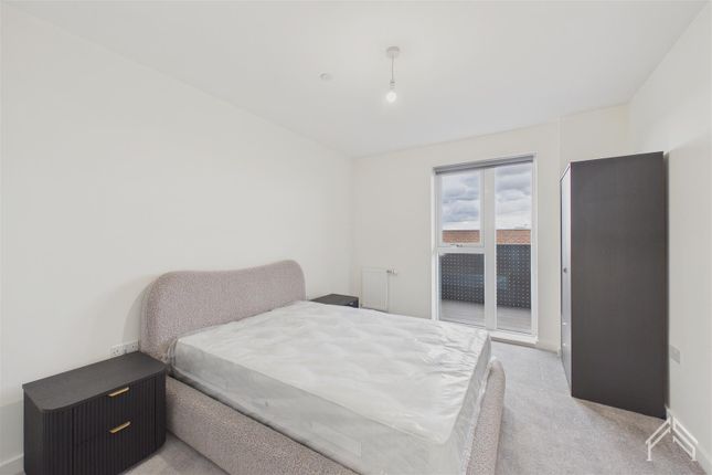 Damselfly Heights, 4 Teal Road, Ilford photo 4