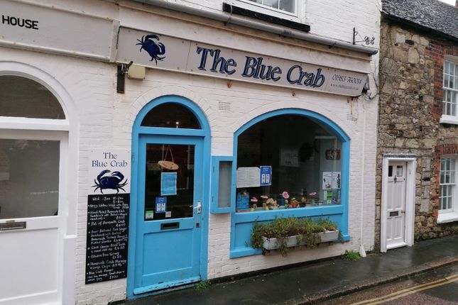 Restaurant/cafe to let in High Street, Yarmouth