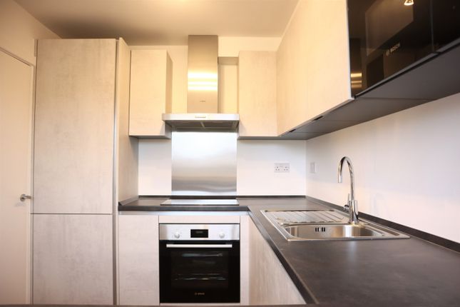 Flat to rent in Beaverbrook Court, Bletchley, Milton Keynes
