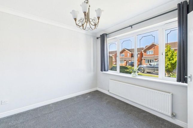 7, Shylock Grove Heathcote, Warwick photo 4