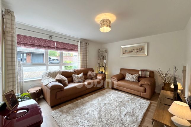 24, Midton Circle, Johnstone photo 4
