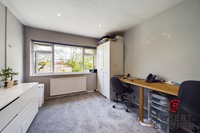 Maisonette for sale in Southbourne Gardens, Ruislip