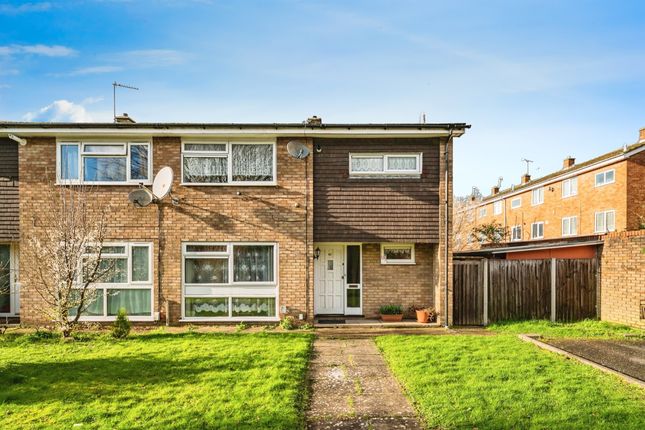 Thumbnail Semi-detached house for sale in Pastures Way, Luton