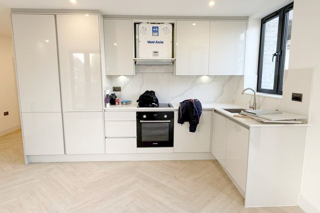 Open Plan Living Room/Kitchen