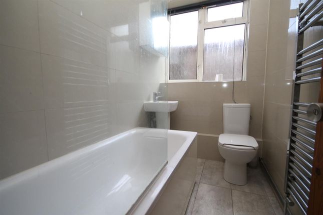 Flat for sale in Westmead Road, Sutton