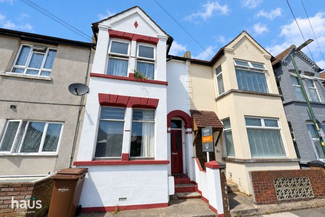 1 bed property for rent in Byron Road (Top Floor), Gillingham ME7