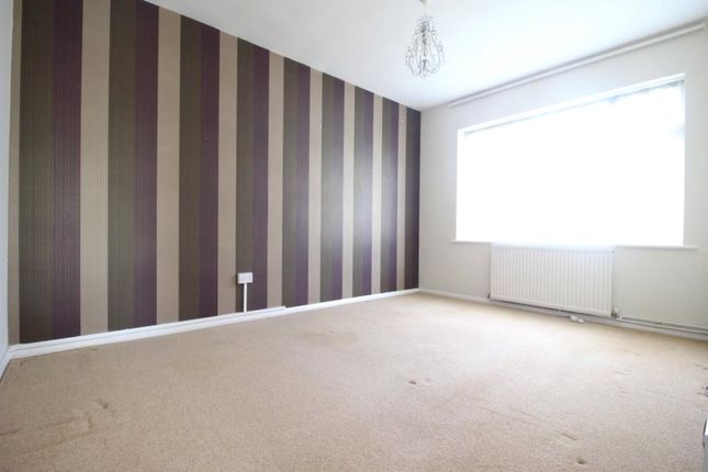 22, New Barn Lane, Bognor Regis photo 4