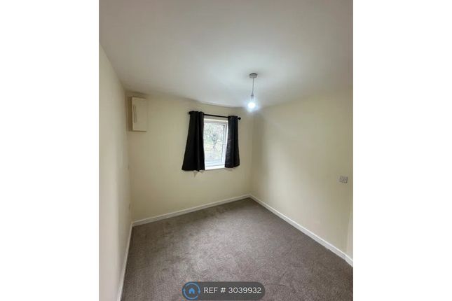 Flat, Lunar Otley Road, Bradford photo 5
