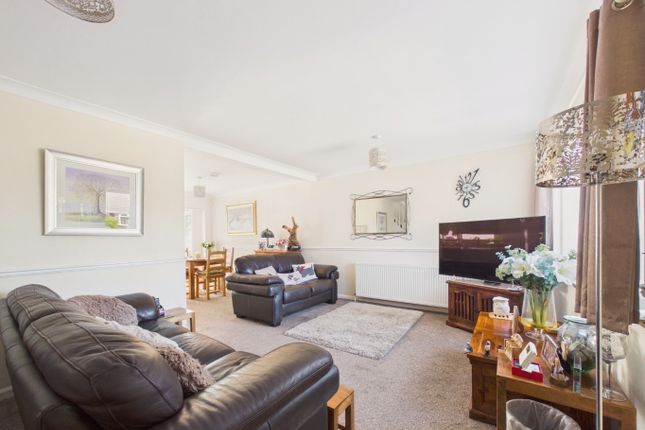 18, Beaconsfield, Withernsea photo 2