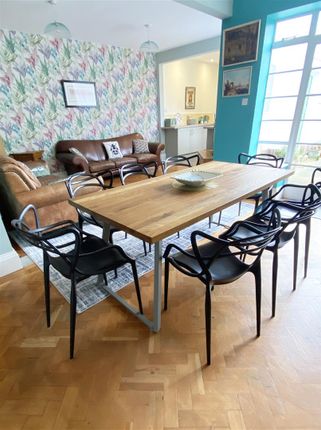 6, Livingstone Road, Southsea photo 4