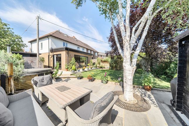 4 Cedar Cottages Newbridge Road East, Billingshurst photo 4