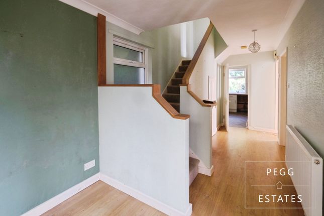 9a Thurlow Road, Torquay photo 3