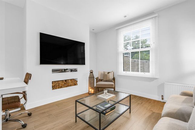11, Villiers Street, Hertford photo 4