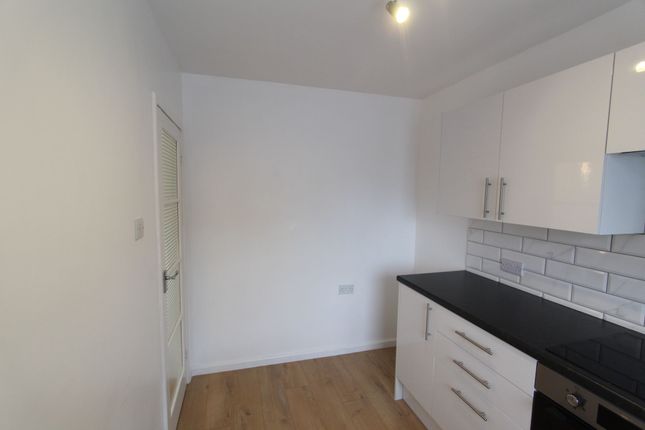 2 Glencroft Dobbin Hill, Sheffield photo 4
