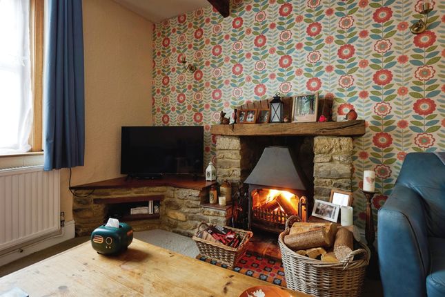 2, Priory Villas, WINCANTON photo 2