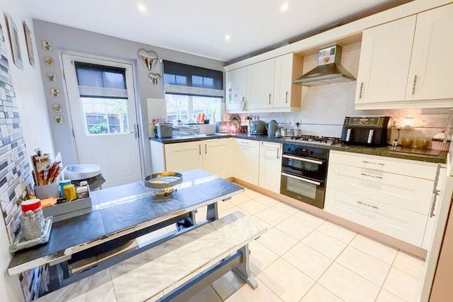 12, Samian Close, Maldon photo 3