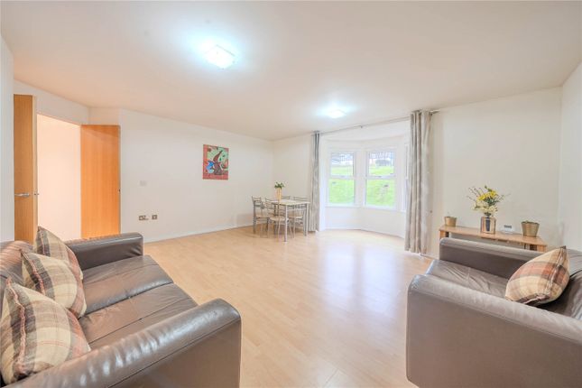 15, Carisbrooke Road, West Yorkshire photo 2