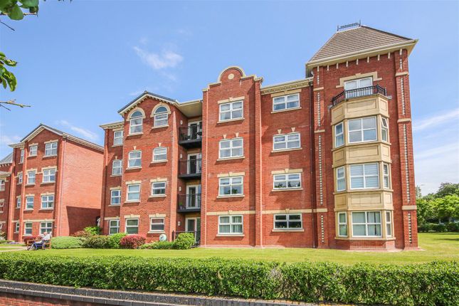 Thumbnail Flat for sale in Park Road West, Southport