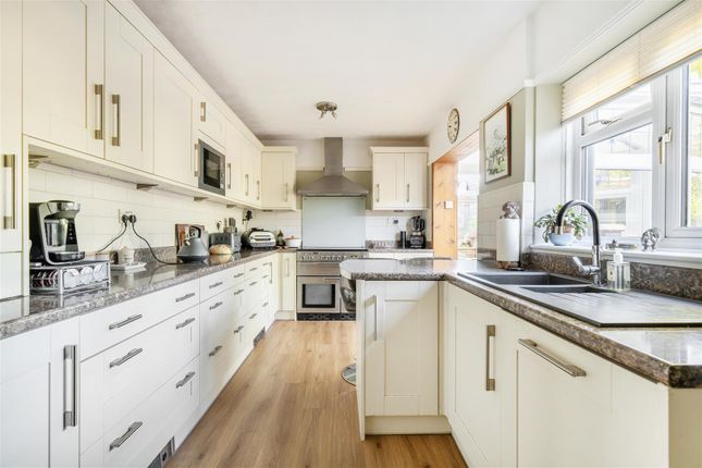 191, Plains Avenue, Maidstone photo 3