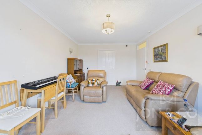 King Richard Court,Flat 39, Wootton Brook Close, Northampton photo 4