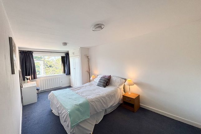Abbey Mansions,Flat 16, Silver Birch Road, Birmingham photo 4