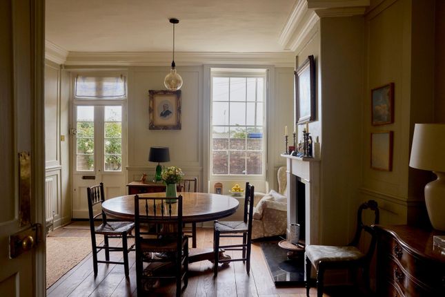4-bed semi-detached on 19, Kew Foot Road, Richmond, £1,400,000