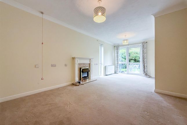 Wright Court, Nantwich photo 3