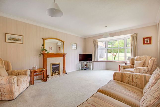 Detached house for sale in Sunnycroft, Downley Village, - No Chain!