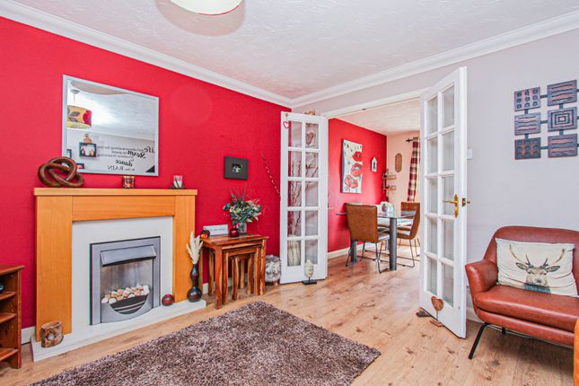 5, Home Close, Irthlingborough photo 4