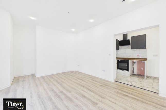 Flat 2, 2-3, Lansdowne Place, Blackpool photo 3