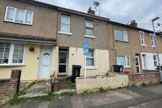 Property for sale in Redcliffe Street, Swindon