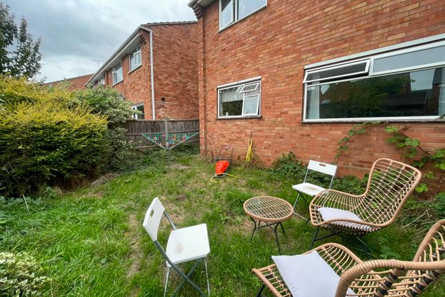 Lapal Close, Worcester photo 4