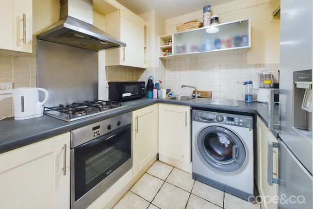 11, Wyllie Mews, Burton-On-Trent photo 3