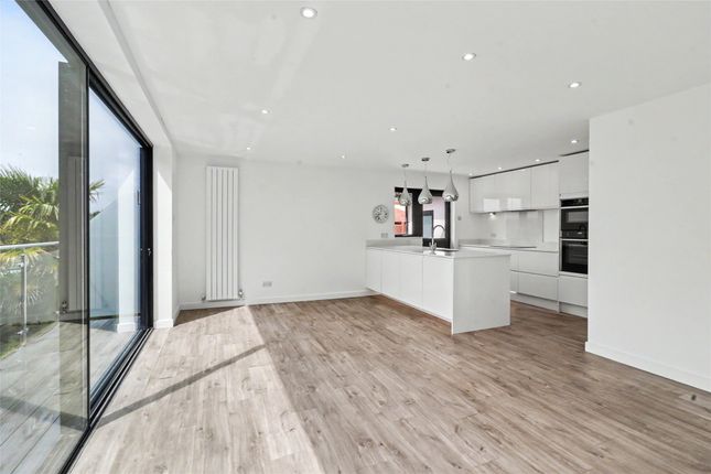 Dewberry Drive, Barnstaple photo 3
